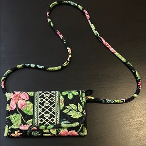 VERA BRADLEY Floral Black and Pink Crossbody Wallet purse
